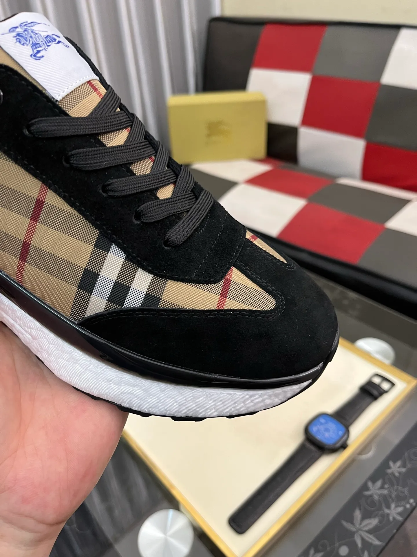 Men's shoes 💰438⌚️⌚️[BURBERRY] Burberry's authentic original high-end casual shoes🇨🇳Exquisite craftsmanship, this fabric is made of high mercerized fabric💯top layer🐷leather lining, suitable for drivers to drive🌴Original wear-resistant rubber outsole, versatile style, worth owning🍓Sizes 38-442️⃣Colors available